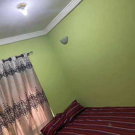 דירה Holiday Apartments